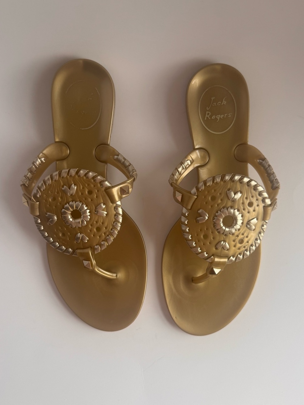 Jack Rogers Georgica Jelly Metallic Gold Medallion Thong Sandals